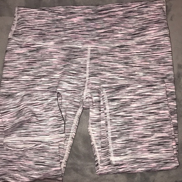 fabletics capris - Picture 1 of 1